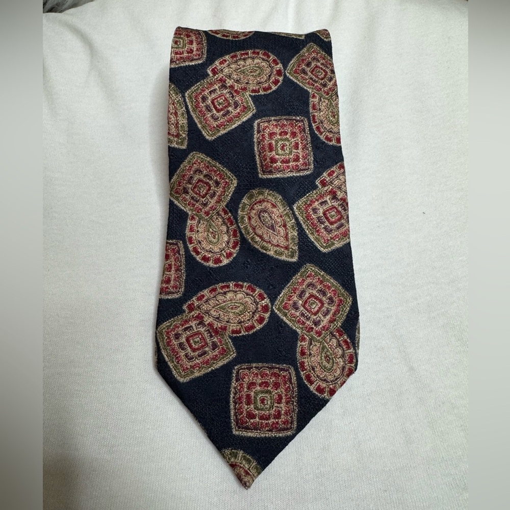 Valentino Cravatte Neck Tie Hand Made In Italy 100%silk.